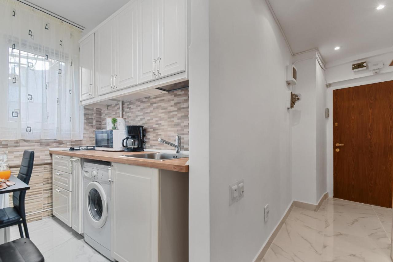 Central Studio Emerald Apartment Bucharest Exterior photo